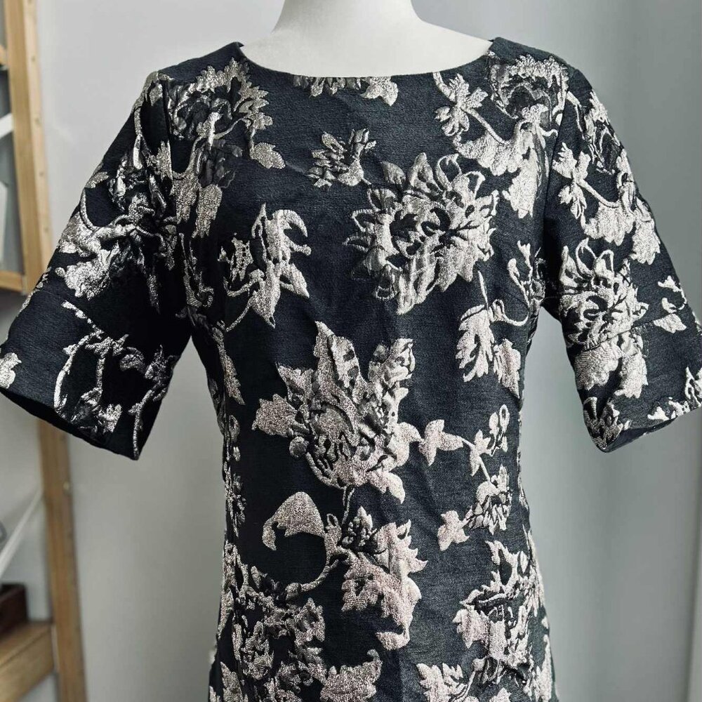 Luisa Cerano Charcoal Metallic Floral Jacquard Shift Dress with Pockets – US 12 - Picture 4 of 13